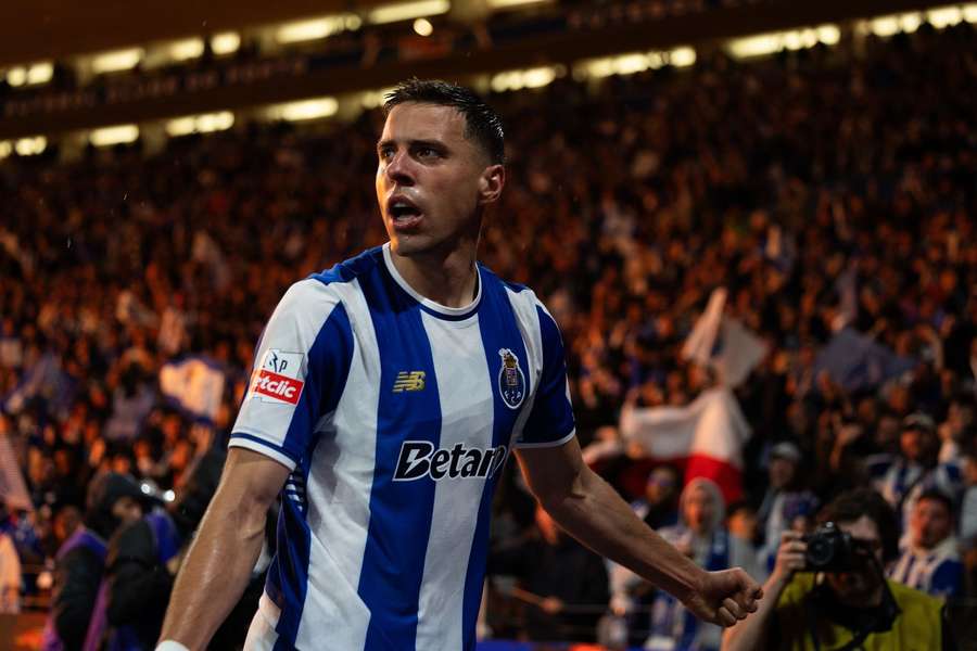 Jan Bednarek, jugador del Oporto