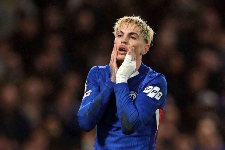 Nevin warns Garnacho his time at Chelsea could grow worse: He has not won over the fans
