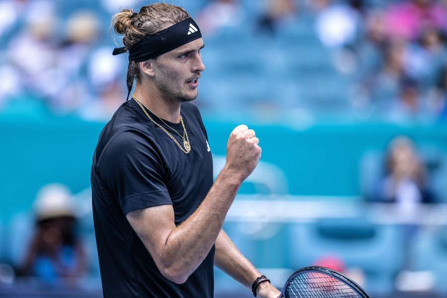 Alexander Zverev heeft de halve finales van het masterstoernooi van Miami bereikt