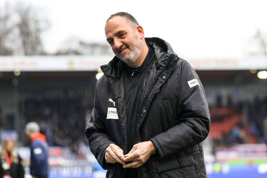 Jubiläum für Schmidt: 700 Spiele - und kein Ende in Sicht