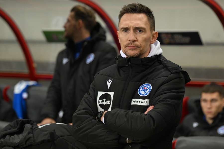 Asistent trénera Calzonu Simone Bonomi.