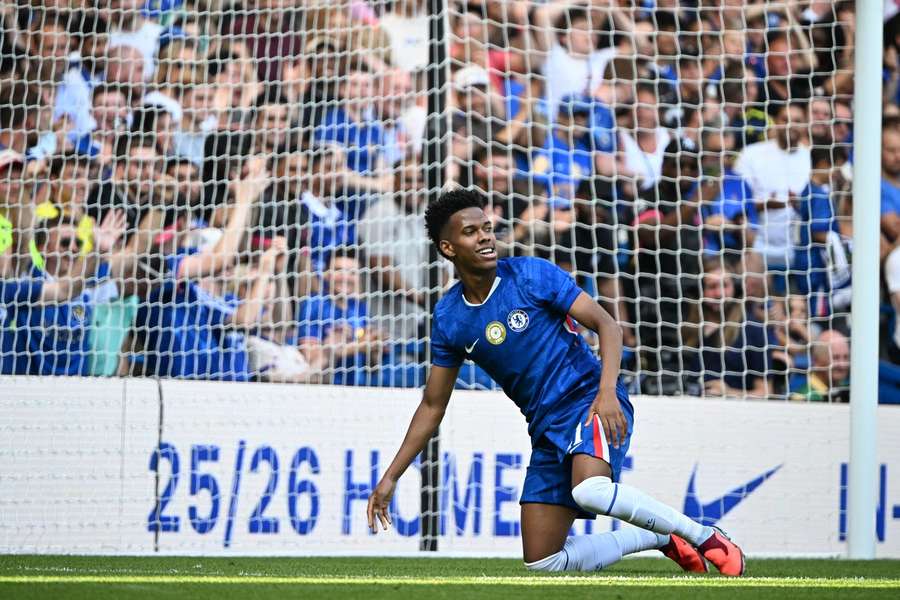Estevao makes his Chelsea debut Estevao makes his Chelsea debut
