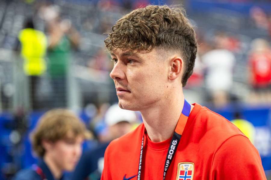 Norway striker Jorgen Strand Larsen has been hit by a sickness bug before the quarter-final against England Norway striker Jorgen Strand Larsen has been hit by a sickness bug before the quarter-final against England