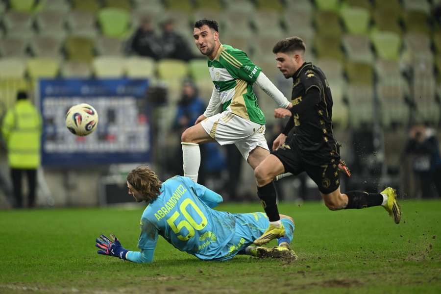 Lechia Gdańsk pokonała Jagiellonię i zbliżyła się do strefy europejskich pucharów