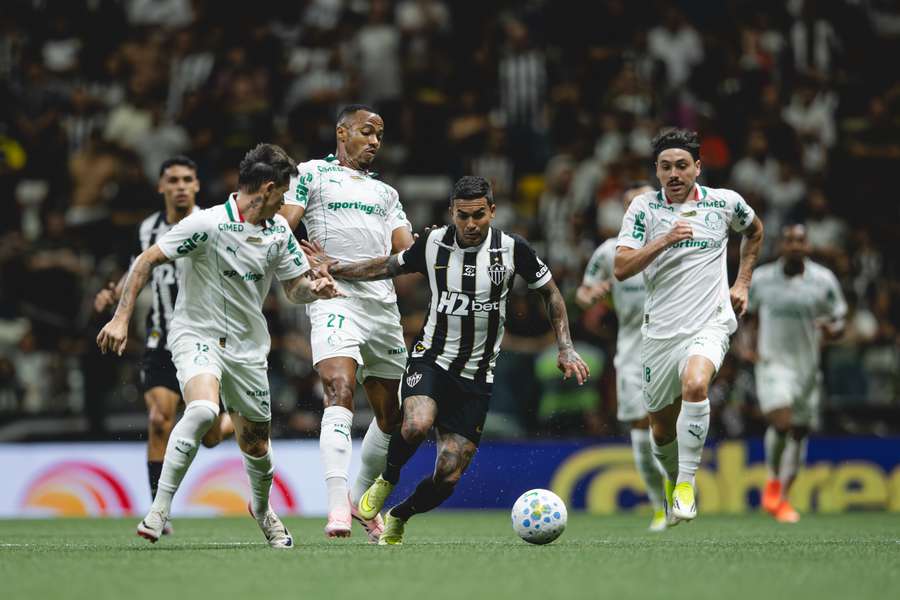 Galo segue tendo trabalho para vencer Palmeiras em casa