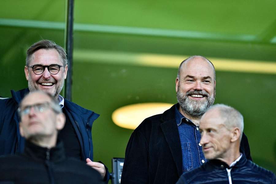 Claus Steinlein, direktør i FC Midtjylland og direktør og ejer af Bestseller, Anders Holch Povlsen. Claus Steinlein, direktør i FC Midtjylland og direktør og ejer af Bestseller, Anders Holch Povlsen.
