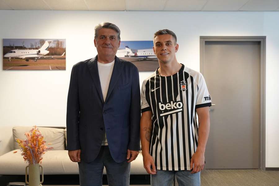 Leandro Trossard oficjalnie piłkarzem Besiktasu, Arsenal może liczyć na 20 mln euro Leandro Trossard oficjalnie piłkarzem Besiktasu, Arsenal może liczyć na 20 mln euro