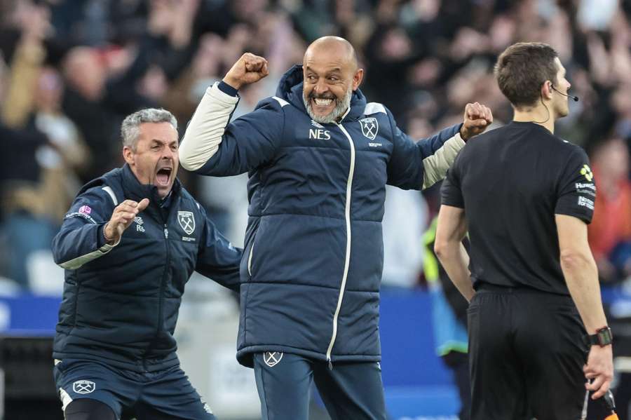 West Ham's Nuno Espirito Santo celebrates Tomas Soucek's goal against Newcastle