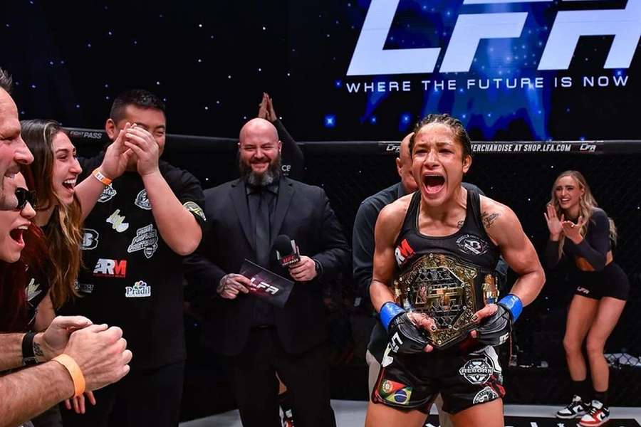 Jacqueline Cavalcanti conquistou título mundial de LFA em abril