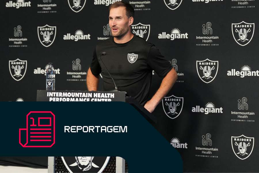 Kirk Cousins na conferência de imprensa dos Las Vegas Raiders