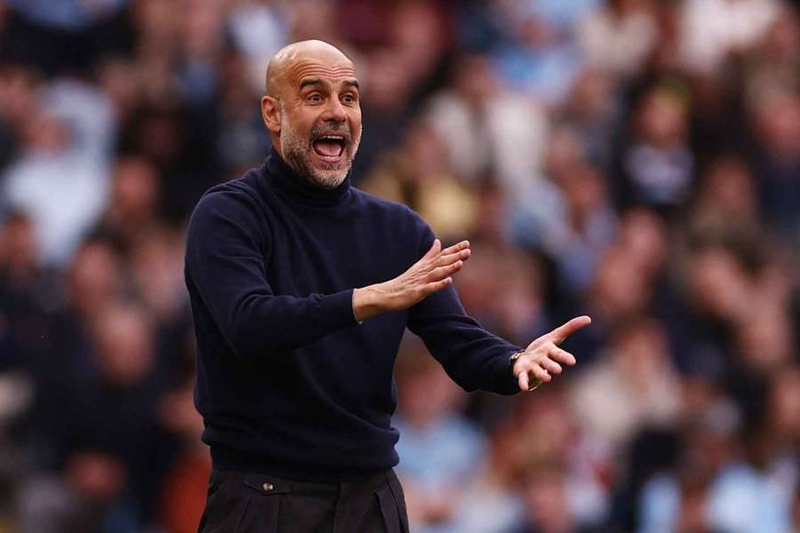 Pep Guardiola, treinador do Manchester City