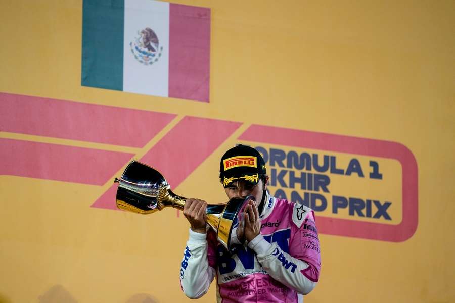 Sergio Pérez na het winnen van de GP van Sakhir in december 2020