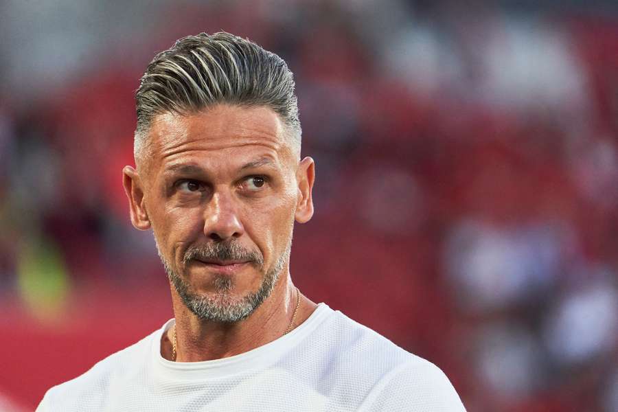 Lipsko angažovalo argentinského trenéra Demichelise. Lipsko angažovalo argentinského trenéra Demichelise.