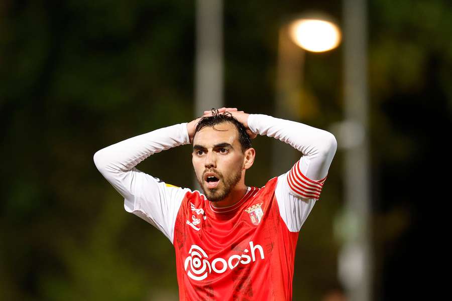 O internacional português capitaneia a equipa de Artur Jorge