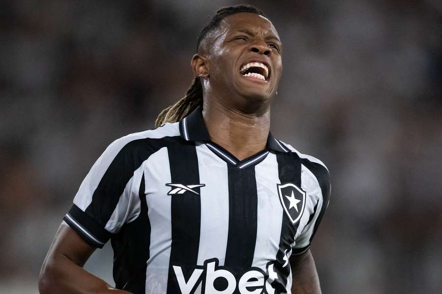 Danilo desfalcará o Botafogo na estreia da Copa Libertadores