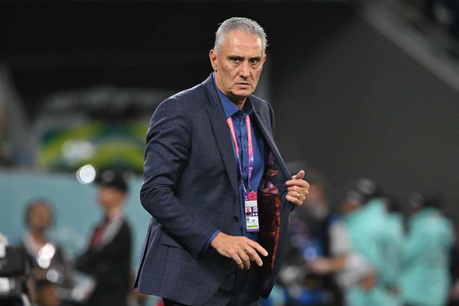 Seis anos depois, terminou a passagem de Tite pelo Brasil