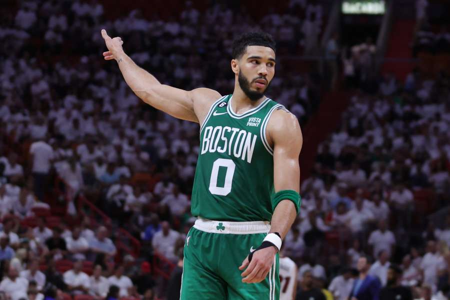 Jayson Tatum a sonné la révolte cette nuit.