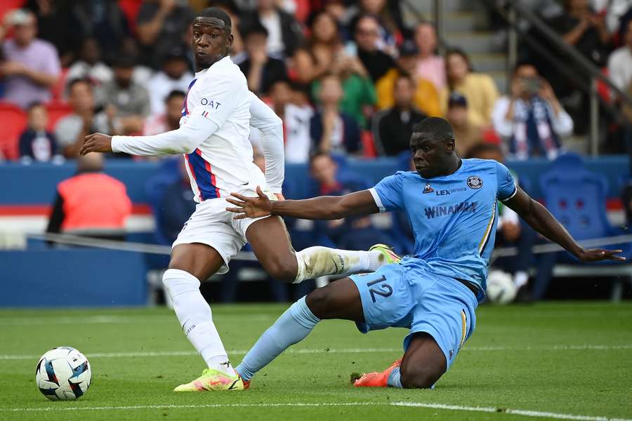 Presnel Kimpembe blev skadet i opgøret mod Troyes.