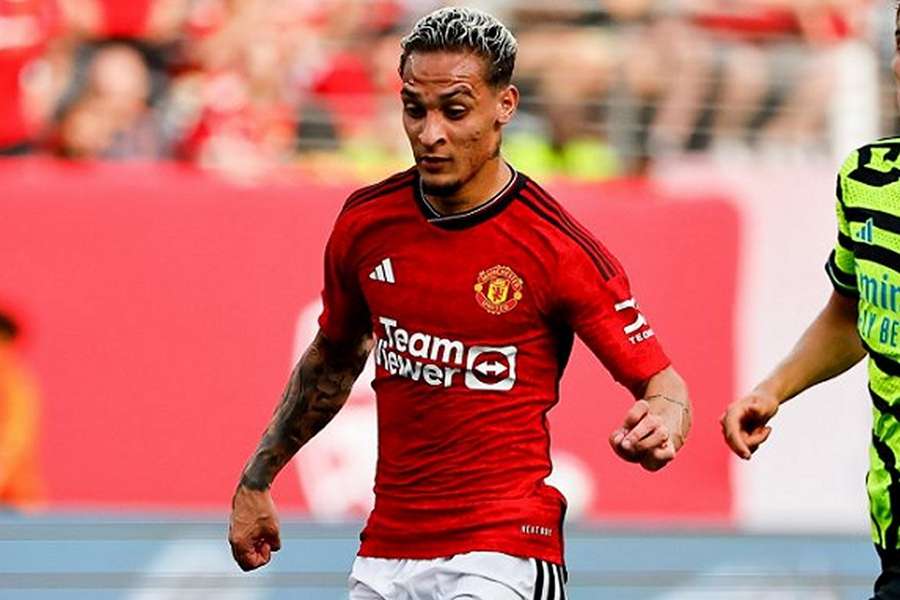 Real Betis preparing bid for Man Utd attacker Antony