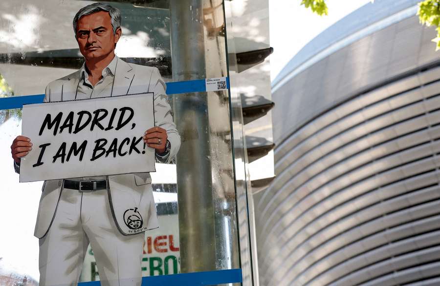 Il murales dedicato a Mourinho