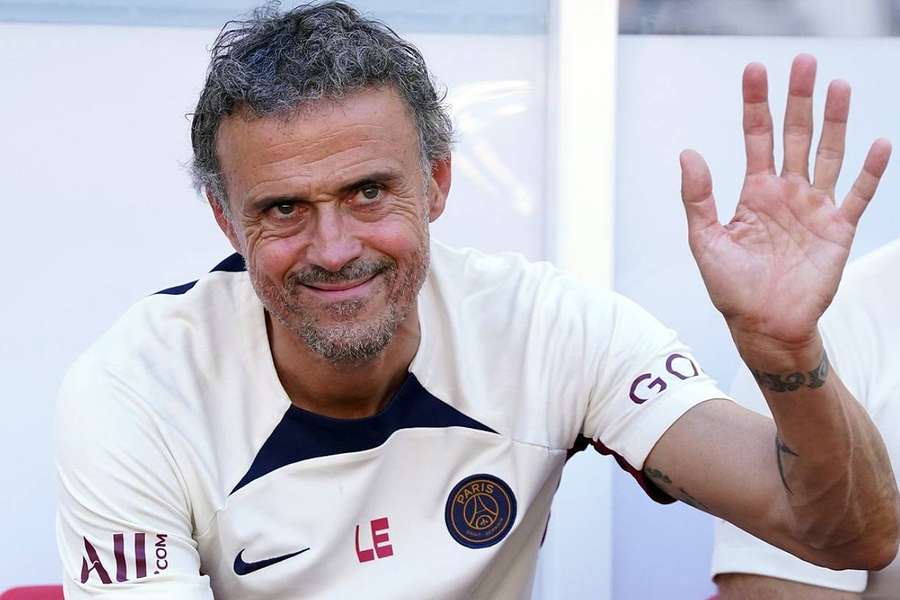 Luis Enrique sur le banc lors d'un match de préparation cet été. Luis Enrique sur le banc lors d'un match de préparation cet été.