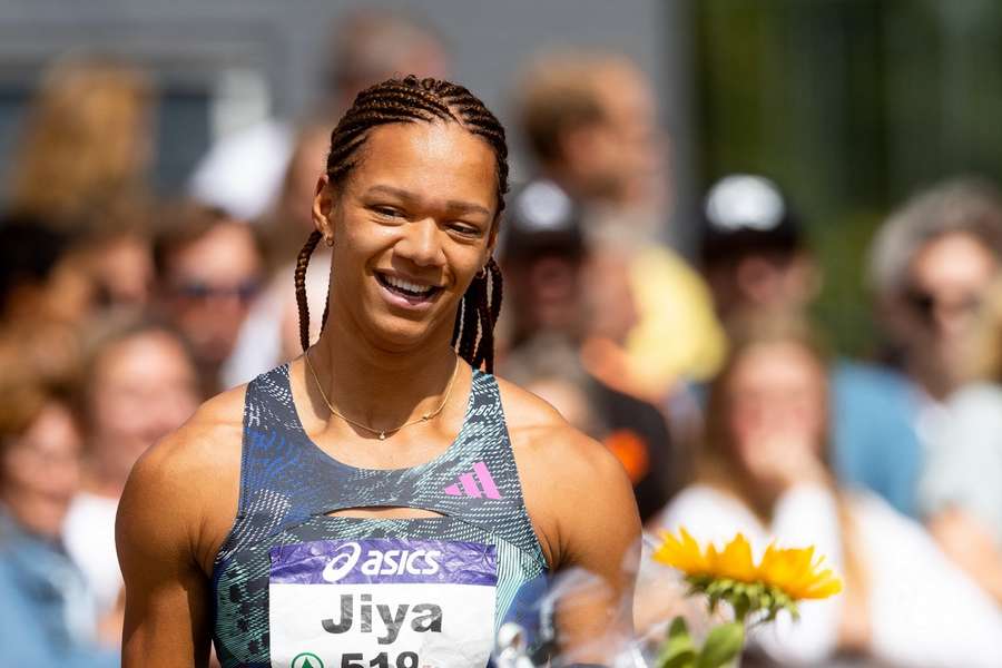 Jiya sprint naar halve finales 200 meter op WK