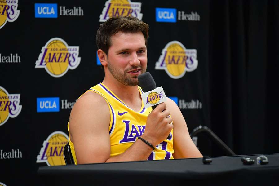Doncic face à la presse lundi. Doncic face à la presse lundi.