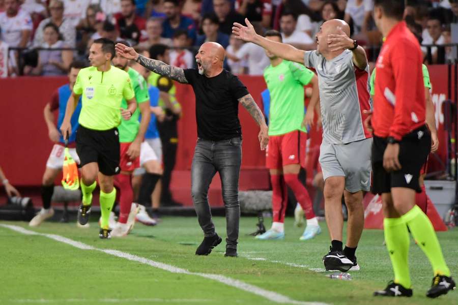 Jorge Sampaoli took charge of his first league game back at Sevilla but his side could only draw