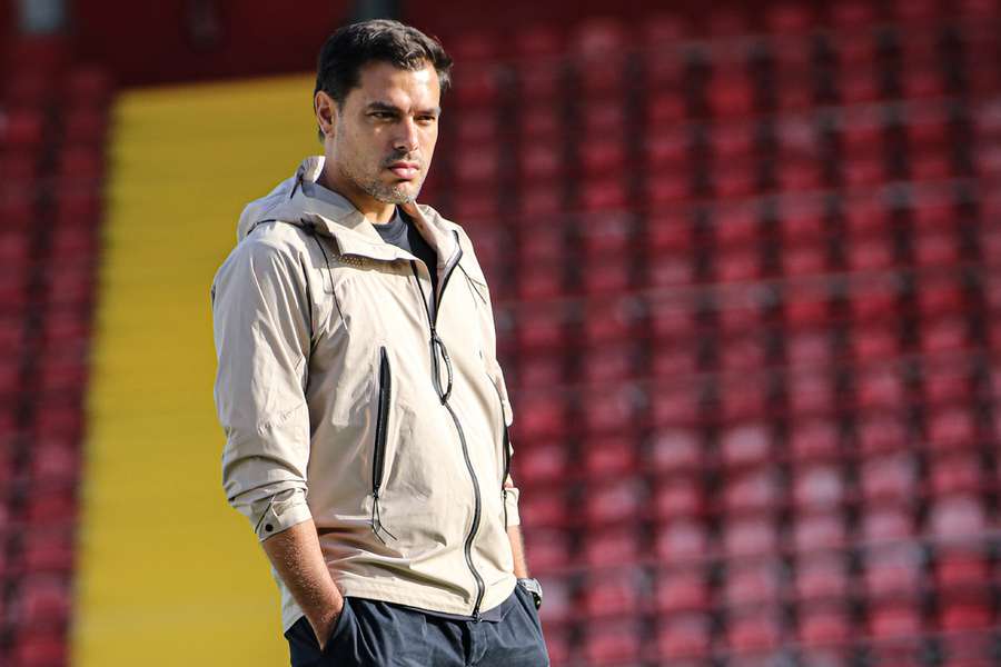 Torreense prolonga vínculo com Vítor Martins