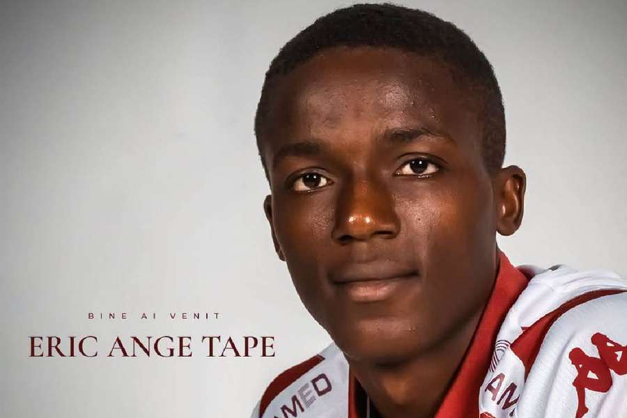 Eric Ange Tape, al șaptelea transfer pentru Rapid în acest sezon Eric Ange Tape, al șaptelea transfer pentru Rapid în acest sezon
