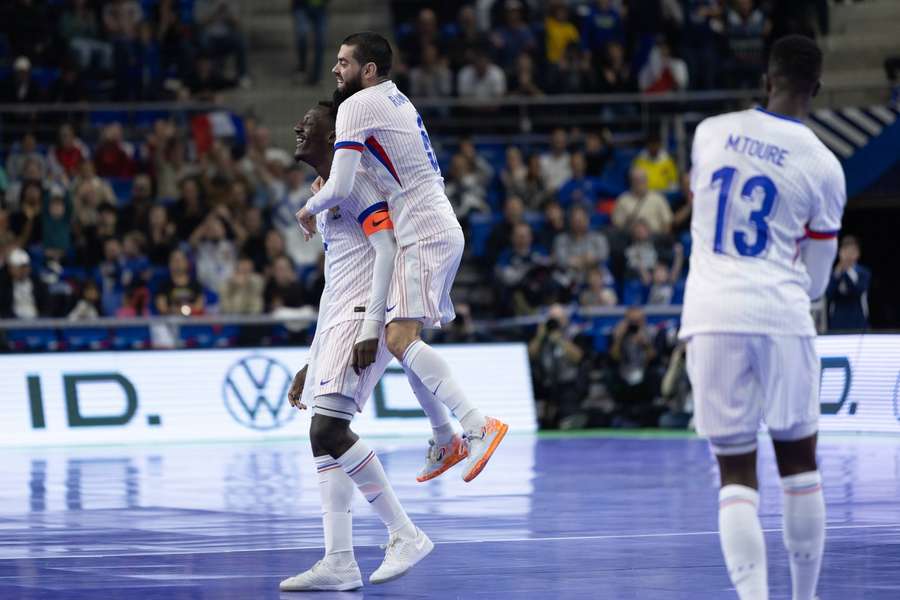 França vai defrontar a Ucrânia