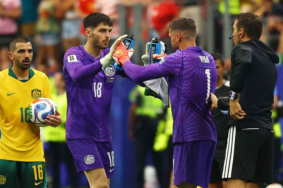Australia's Mathew Ryan comes on as a substitute to replace Patrick Beach. Australia's Mathew Ryan comes on as a substitute to replace Patrick Beach.