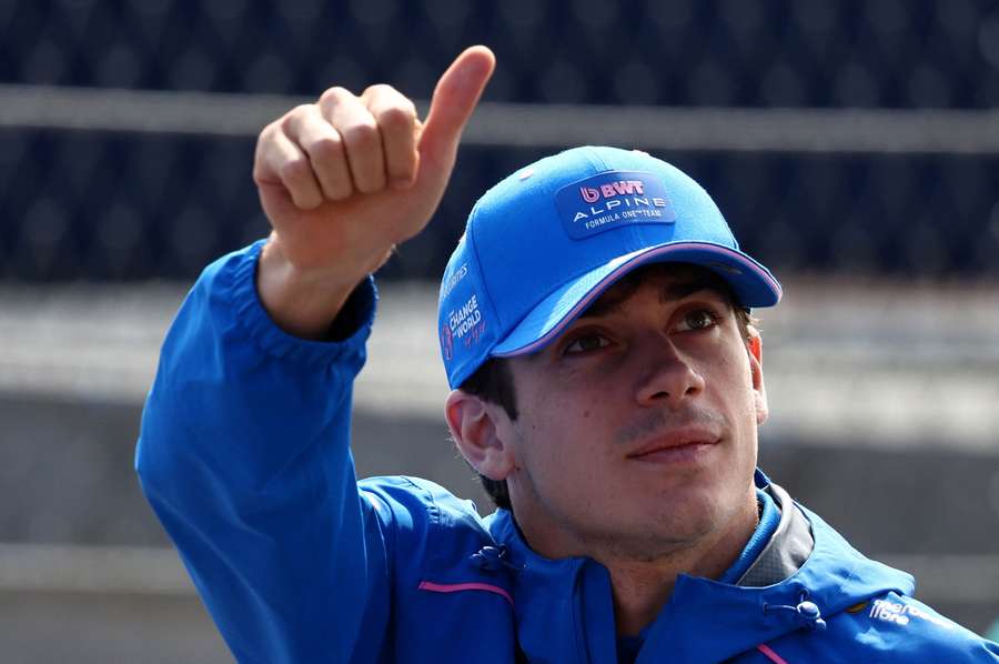 Colapinto extends contract with F1 team Alpine Colapinto extends contract with F1 team Alpine