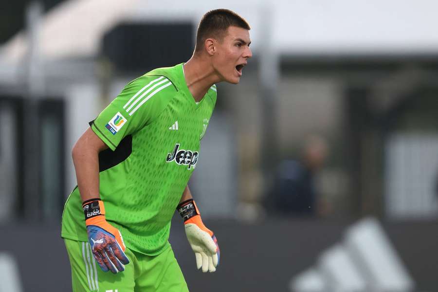 Jakub Vinarčík pravidelne chytá za tím Juventusu do 19 rokov.
