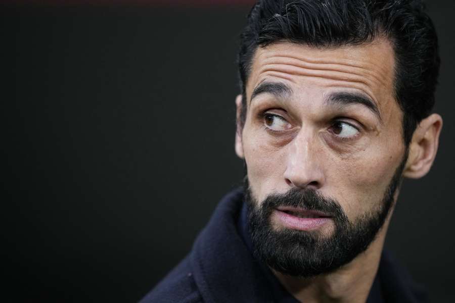 Arbeloa mostrou insatisfação com vaias e pediu apoio da torcida