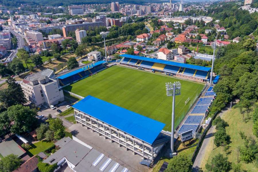 Stadion ve Zlíně čeká velká proměna. První krok? Dostavba tribuny, která přidá stovky míst Stadion ve Zlíně čeká velká proměna. První krok? Dostavba tribuny, která přidá stovky míst