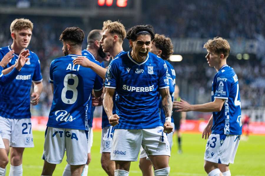 Niedziela z Ekstraklasą: Radomiak gubi punkty w Niecieczy po efektownym golu Kurzawy Niedziela z Ekstraklasą: Radomiak gubi punkty w Niecieczy po efektownym golu Kurzawy