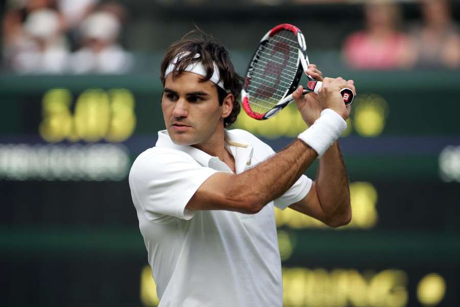 Roger Federer a jeho bekhend.