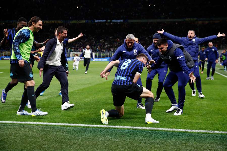 Inter dokončil parádní obrat v závěru.