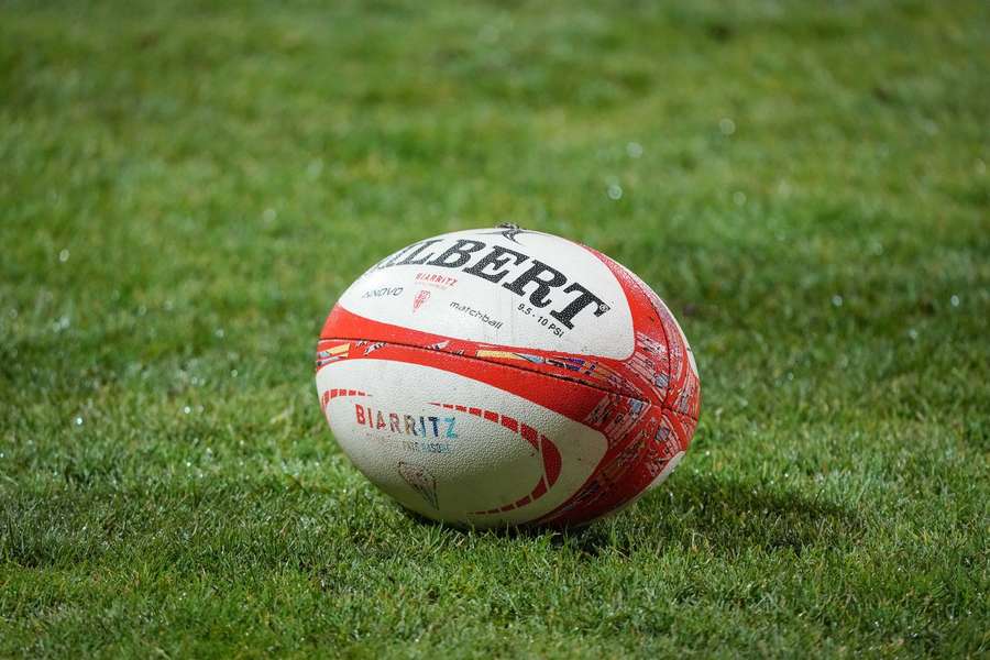 Un ballon de rugby, image prétexte.
