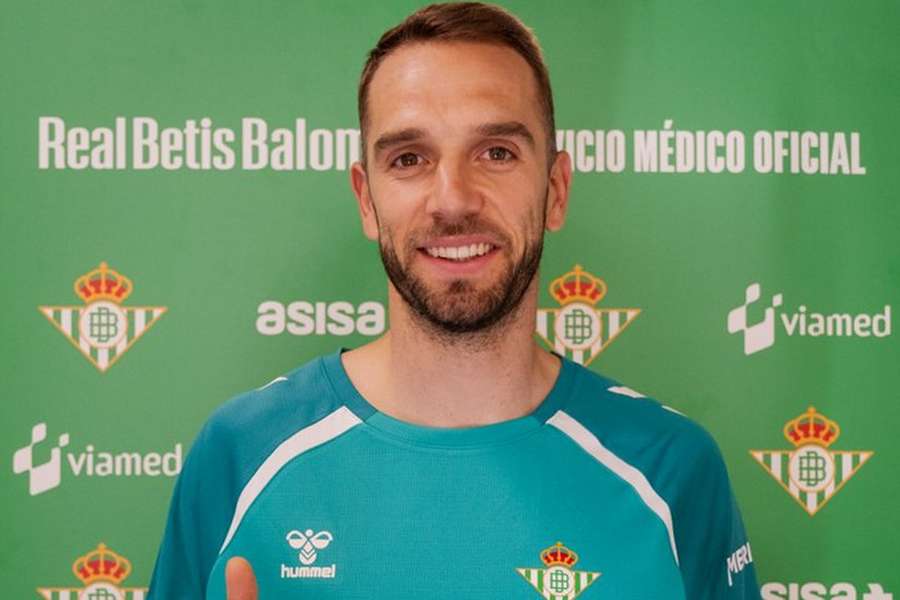 DONE DEAL: Real Betis sign goalkeeper Lopez DONE DEAL: Real Betis sign goalkeeper Lopez