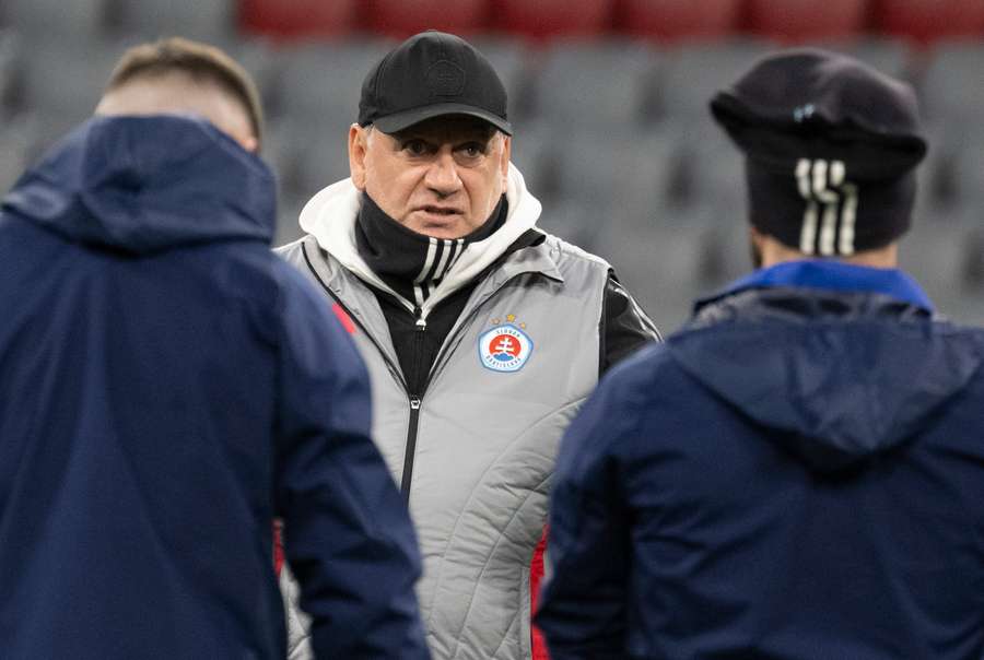 Weiss a spol. si na prípravu vybrali turecké prostredie.