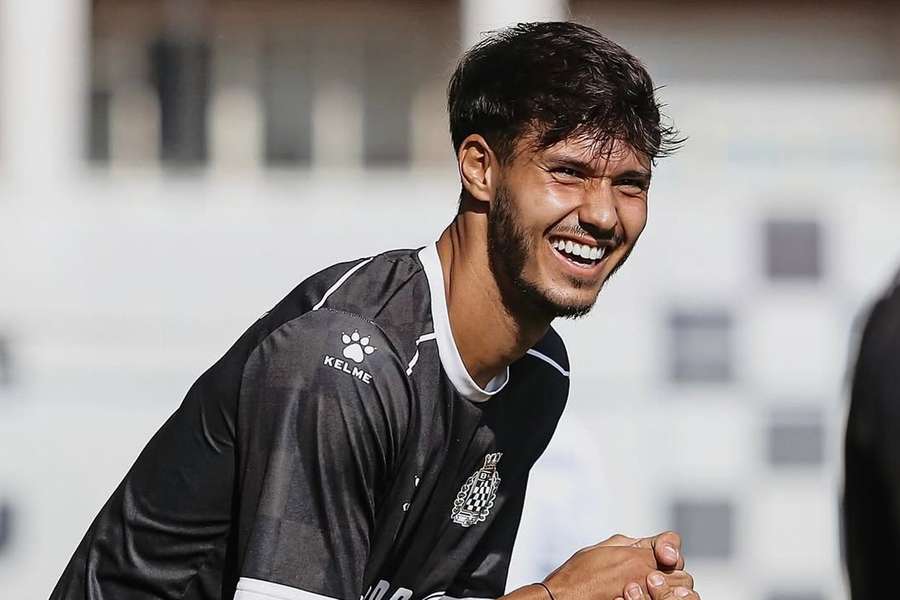 Miguel Reisinho procura oportunidade no estrangeiro Miguel Reisinho procura oportunidade no estrangeiro