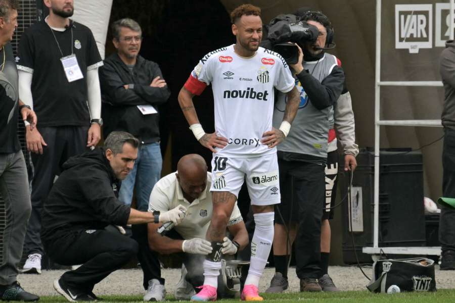 A panturrilha que preocupa a torcida brasileira A panturrilha que preocupa a torcida brasileira