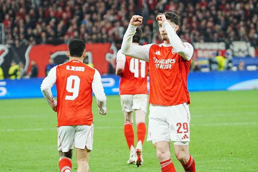 Arsenal și Liverpool sunt singurele echipe engleze calificate în sferturile UCL