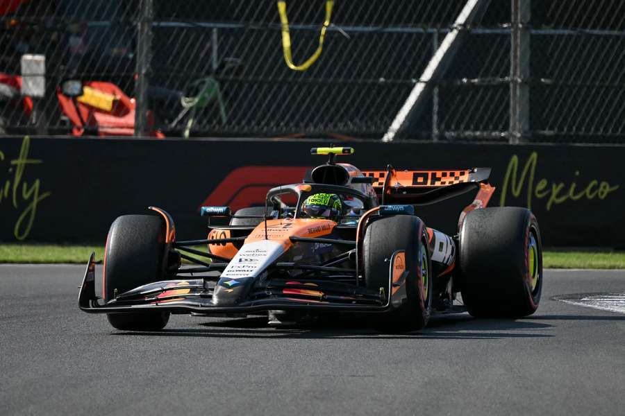 Lando Norris segurou a pole position no México Lando Norris segurou a pole position no México