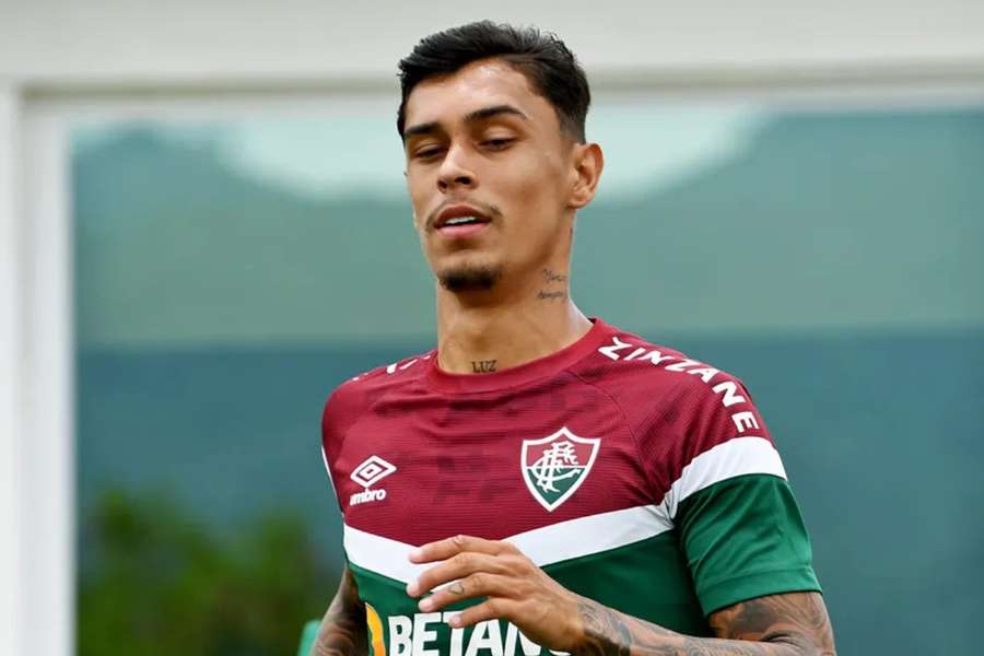 Vitor Mendes rescindiu com o Flu em outubro de 2023