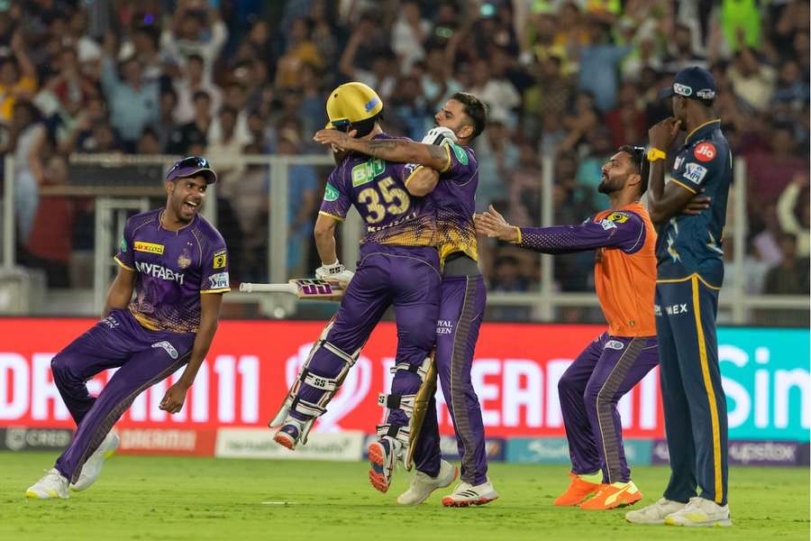 Kolkata celebrate their miraculous win