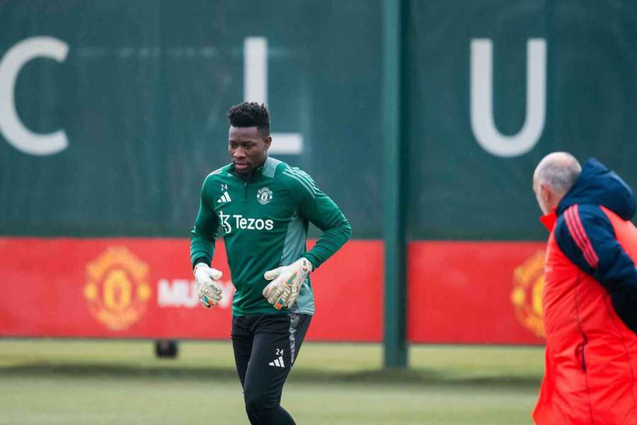 Onana sofreu lesão na coxa