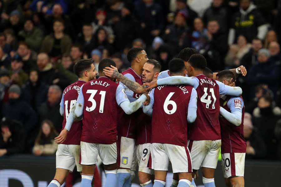 Aston Villa s'impose face à Leeds à domicile et se rapproche de la première partie du classement en Premier League.